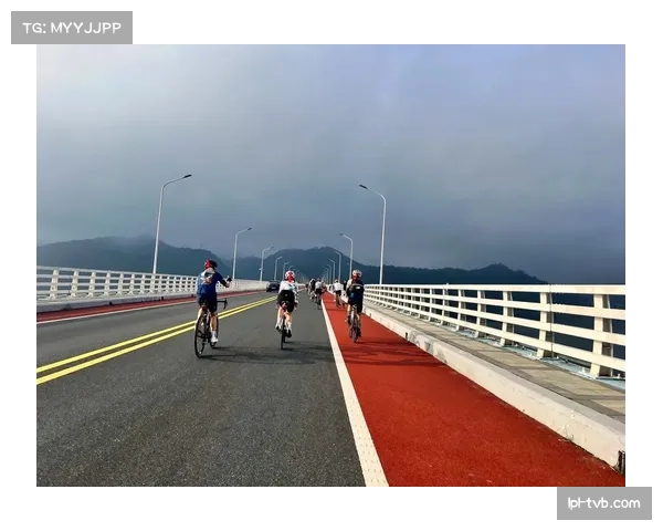 科西亚车队李阳宇获环千岛湖季军，被誉为新生代明星车手