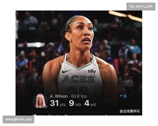 总决赛G4终场哨响，威尔逊与队友相拥庆祝